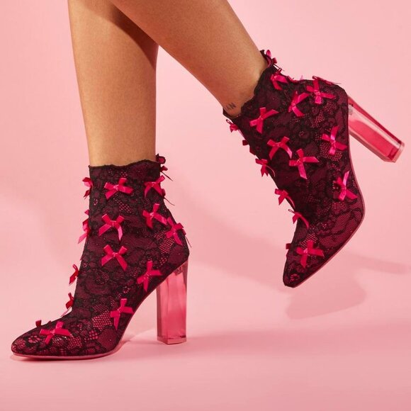 ThrillzPORTRAIT of the RUBINE Mode Lace Booties ( BRAND NEW !!! )